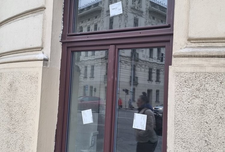 Brno, Konečného náměstí montáž oken a dveří