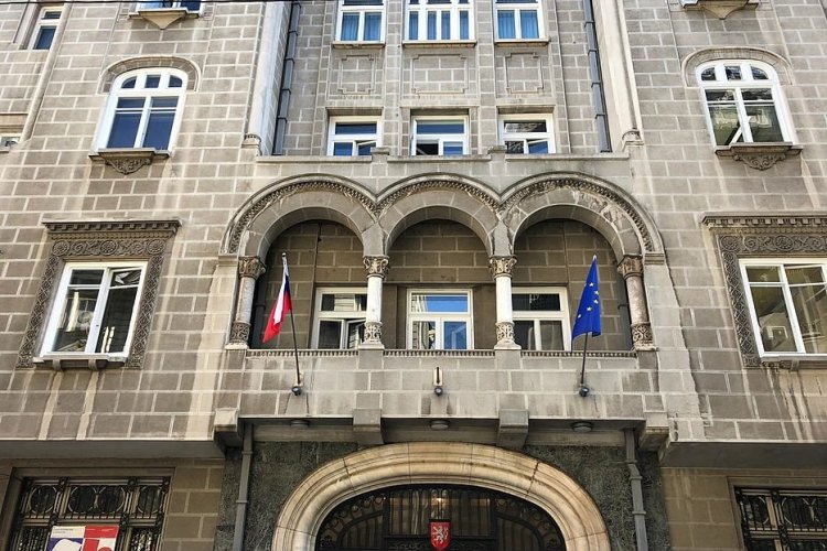 Česká ambasáda v Bukurešti, Rumunsko - repliky špaletových oken